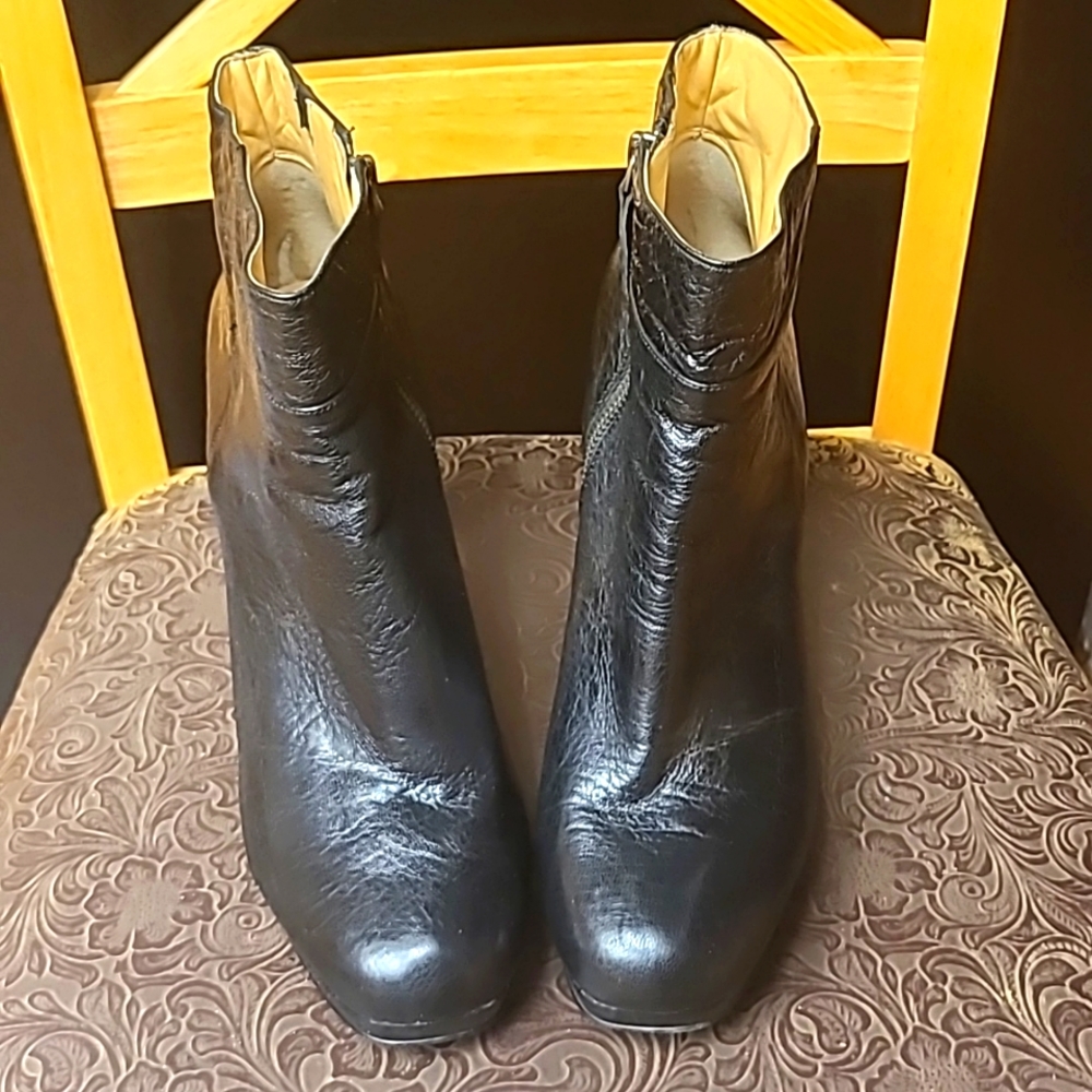 Nine West